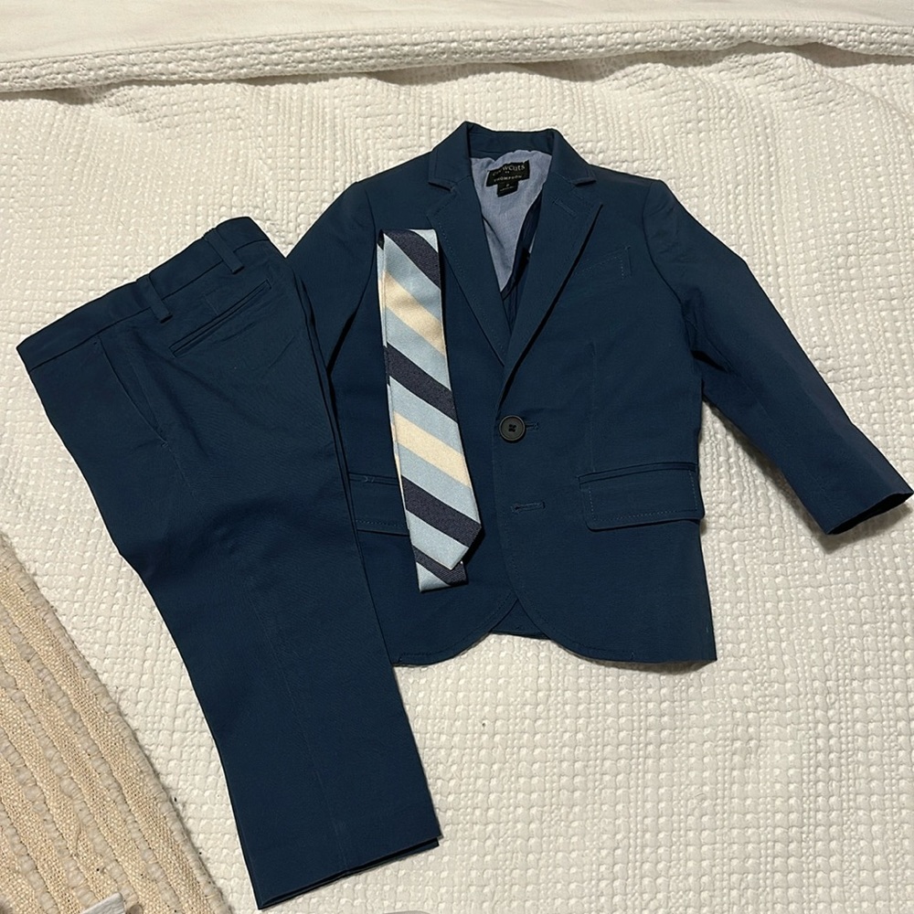 J. Crew Toddler Suit (Size 2)